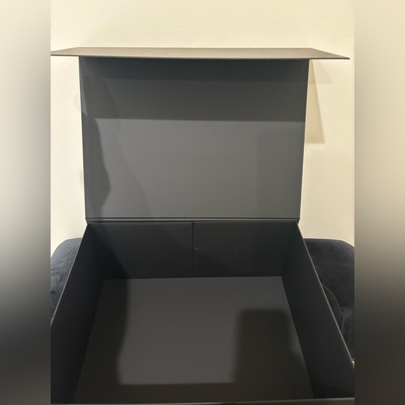 Chanel Black Gift Box with White Logo - Picture 5 of 5